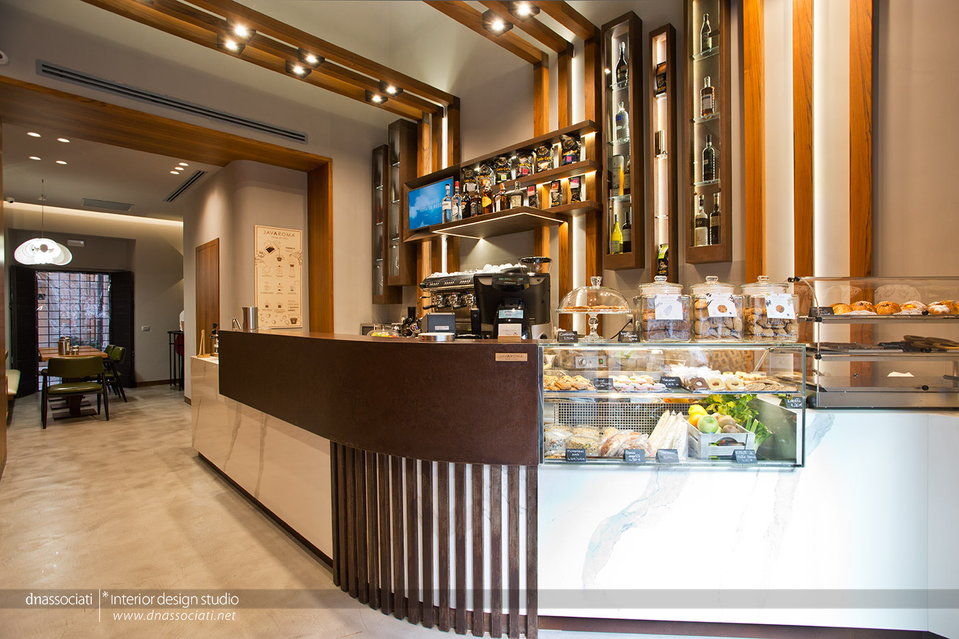 Here it is, a glimpse of the appearance of our outlet in Rome, Italy.