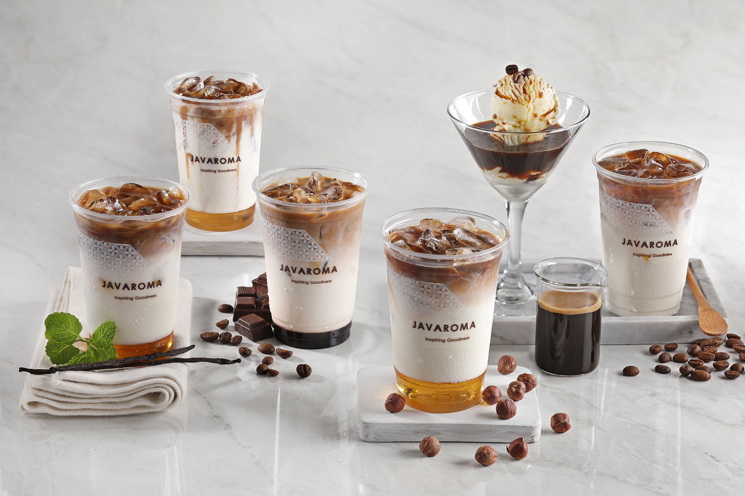 When the sun seems too excited shining, an iced coffee would be such an antidote. Add a bit of hazelnut, caramel or vanilla on it...heaven on earth!